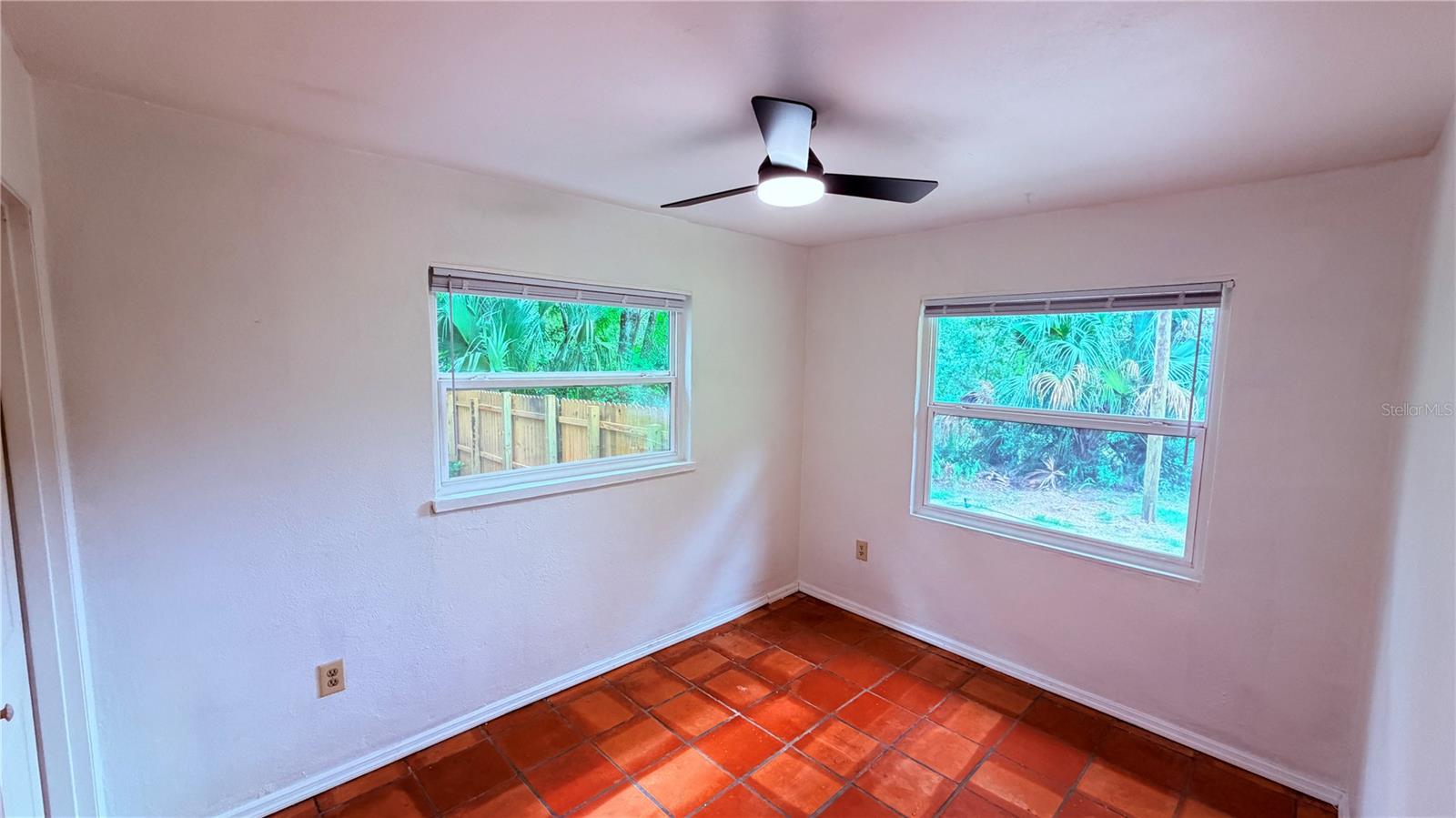 31061 LOCHMORE CIRCLE, Mount Plymouth, FL 32776