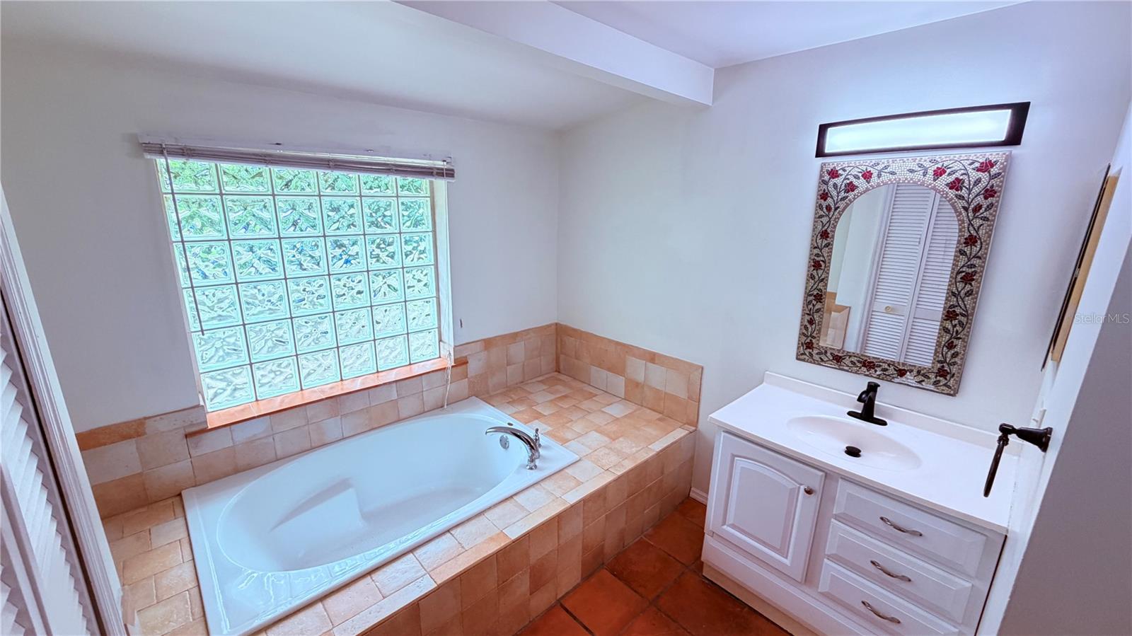 31061 LOCHMORE CIRCLE, Mount Plymouth, FL 32776