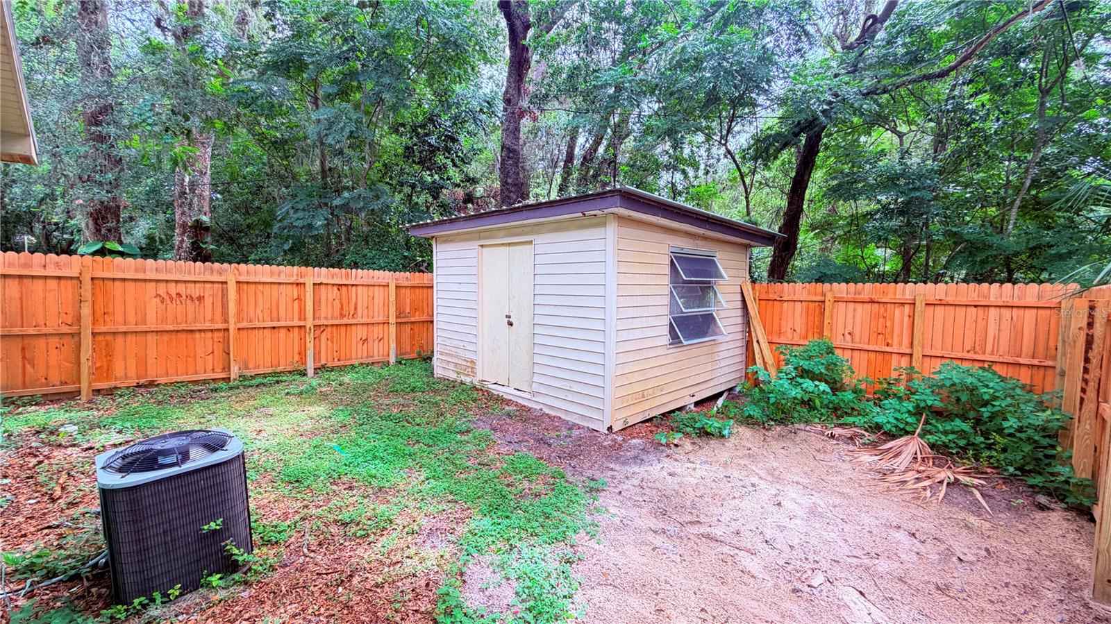 31061 LOCHMORE CIRCLE, Mount Plymouth, FL 32776