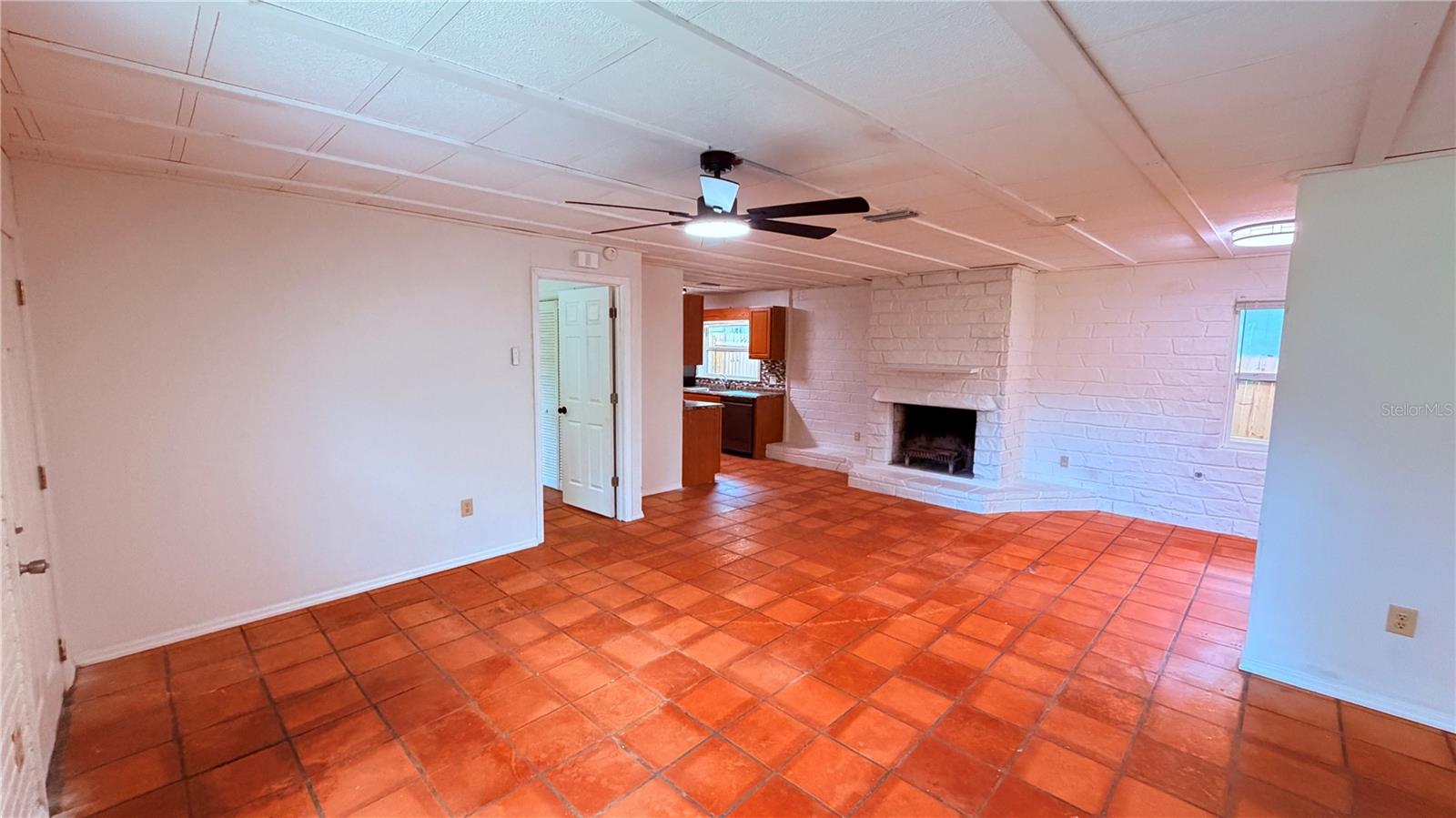 31061 LOCHMORE CIRCLE, Mount Plymouth, FL 32776