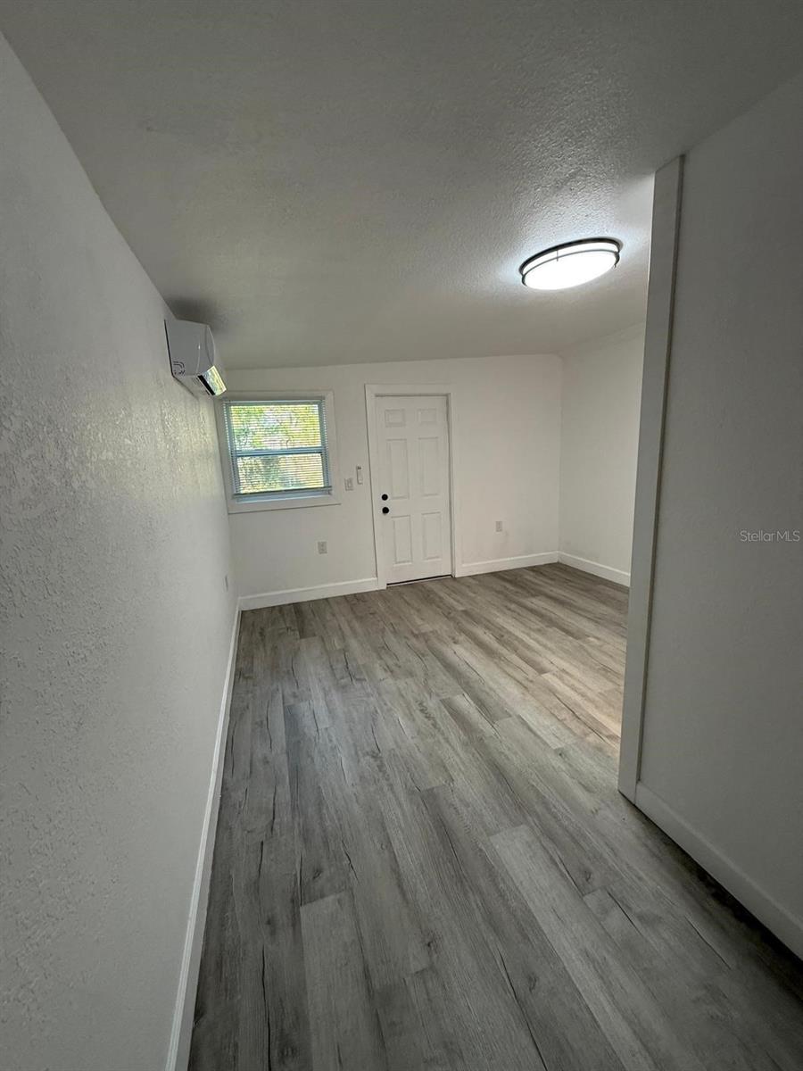 1912 E HAMILTON AVENUE, Tampa, FL 33610