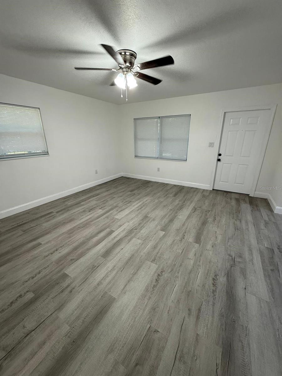 1912 E HAMILTON AVENUE, Tampa, FL 33610