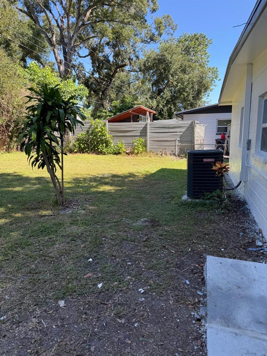 1912 E HAMILTON AVENUE, Tampa, FL 33610