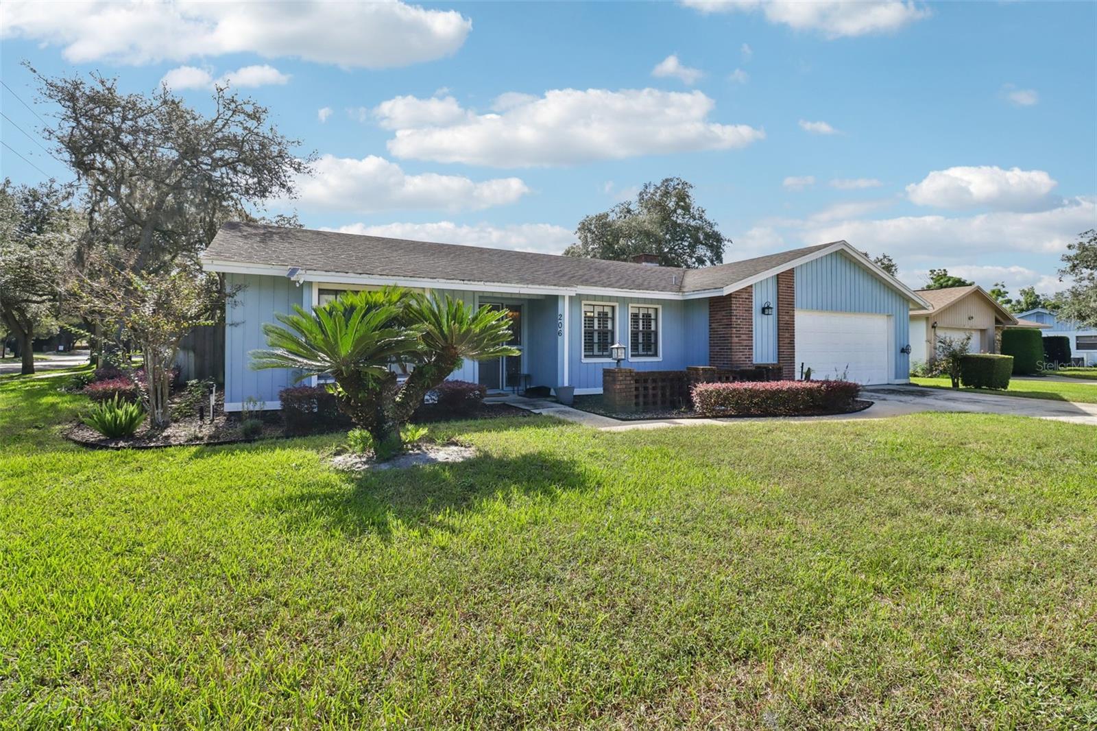 Welcome to Wekiva Hills, an established Longwood community known for its mature trees, neighborhood amenities, and convenient location! Welcome to Wekiva Hills, an established Longwood community known for its mature trees, neighborhood amenities, and convenient location!