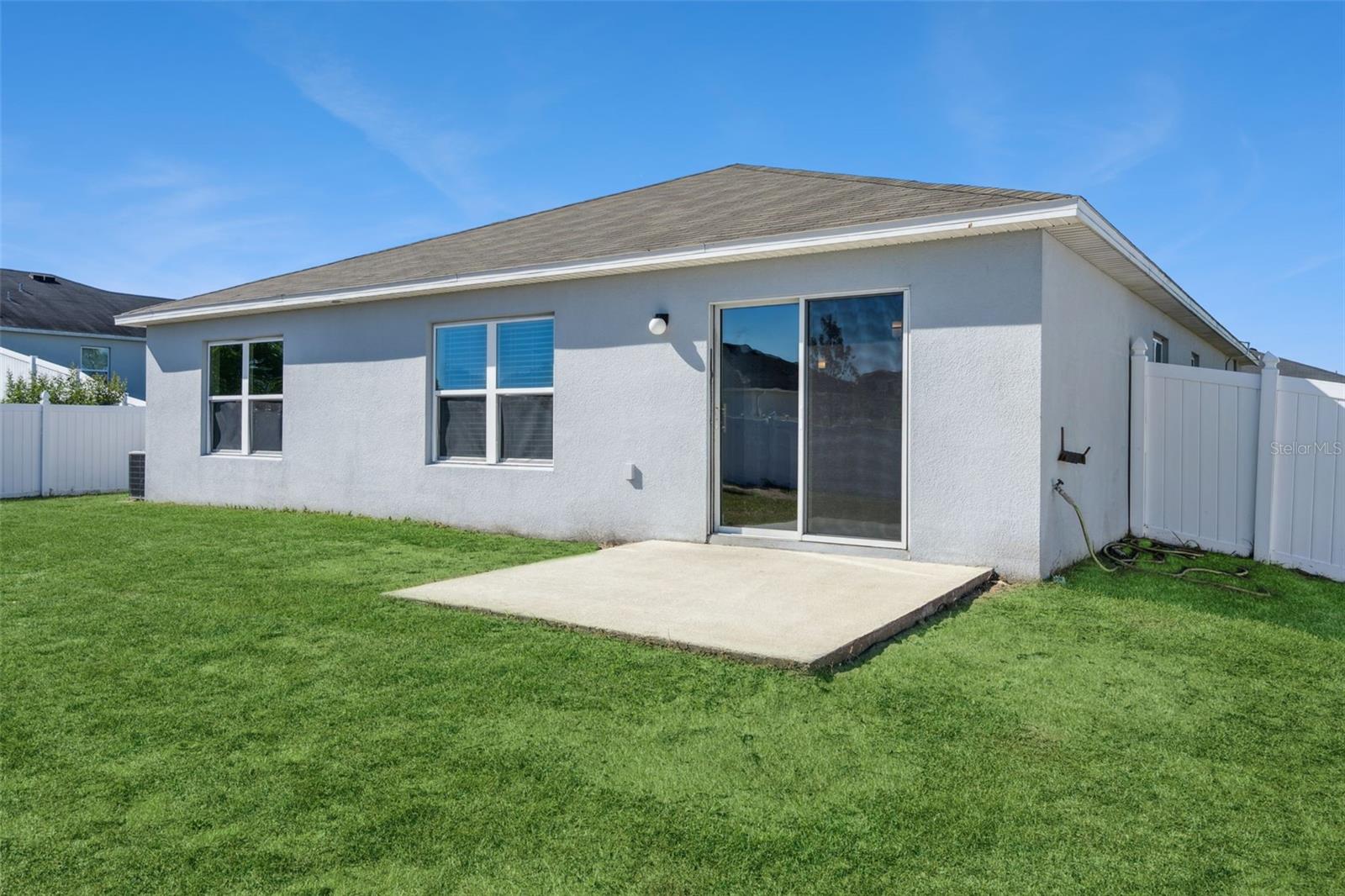 2256 GLADIOLUS LANE, Mascotte, FL 34753
