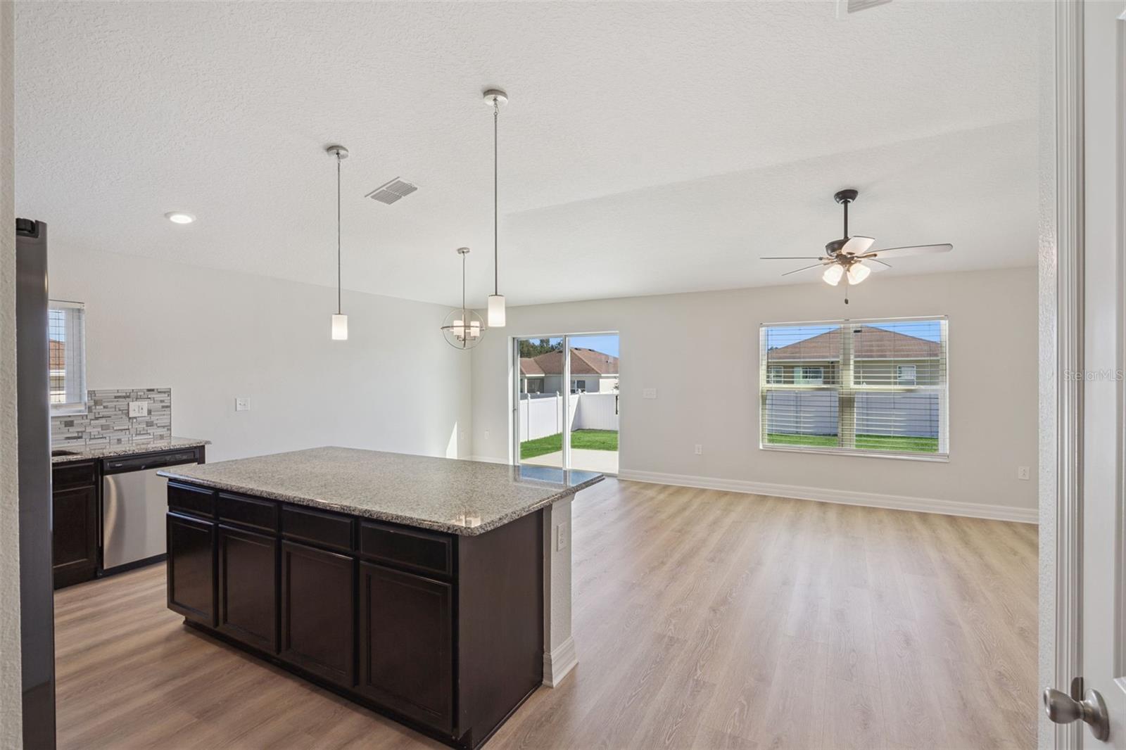 2256 GLADIOLUS LANE, Mascotte, FL 34753