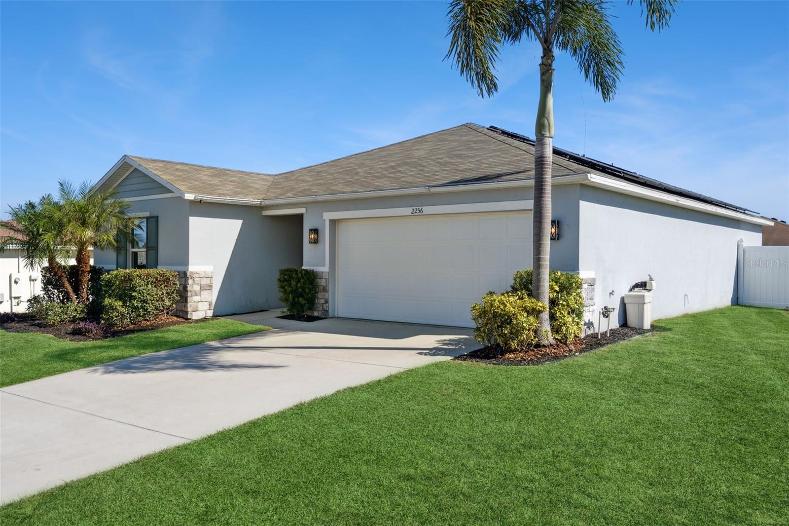 2256 GLADIOLUS LANE, Mascotte, FL 34753