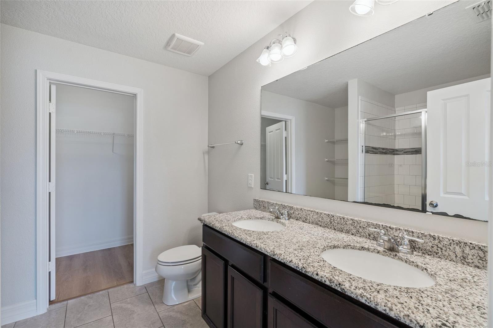 2256 GLADIOLUS LANE, Mascotte, FL 34753