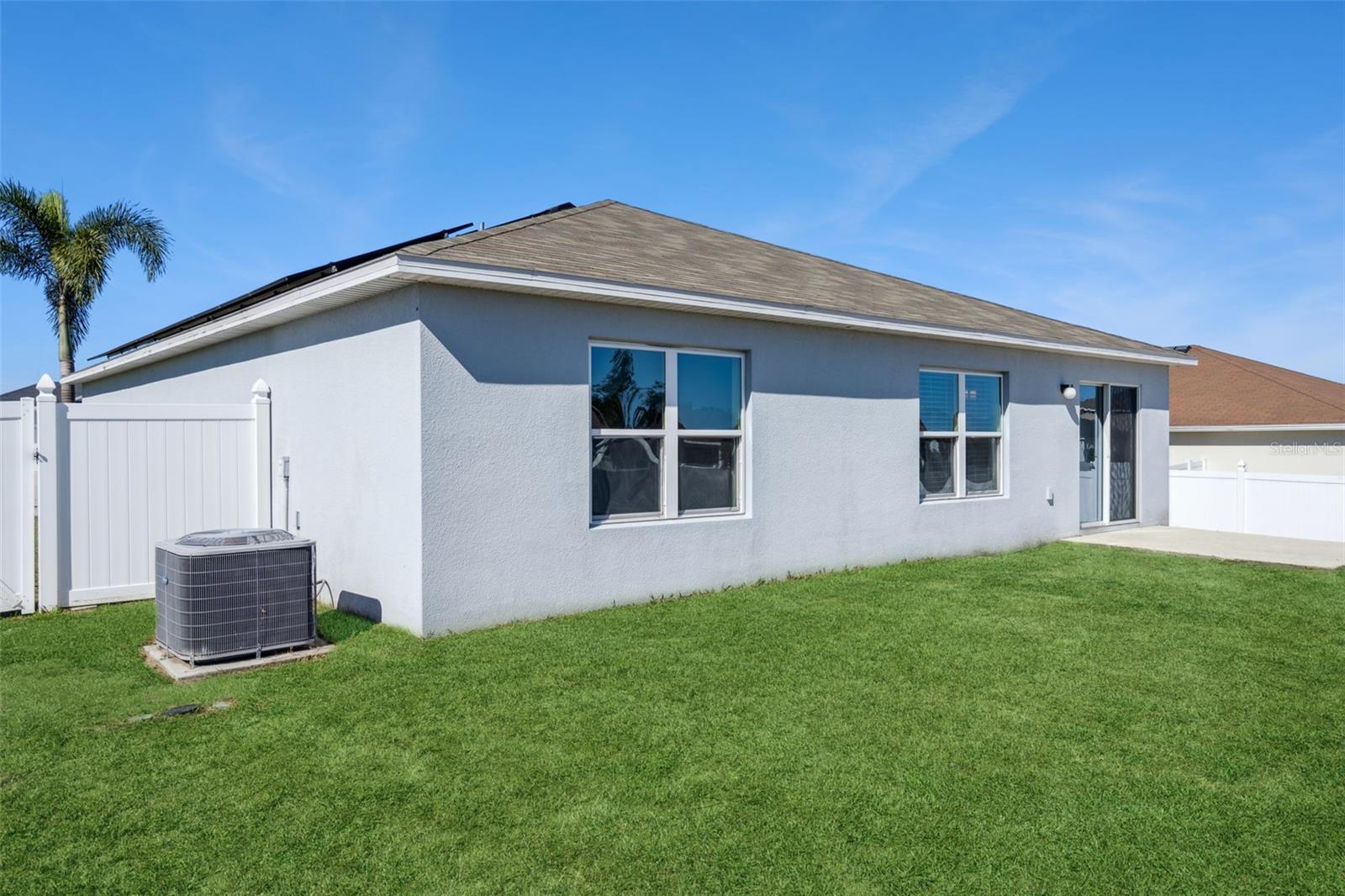 2256 GLADIOLUS LANE, Mascotte, FL 34753