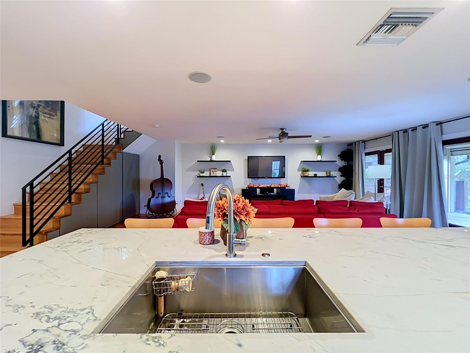 1228 EDWARDS LANE, Orlando, FL 32804