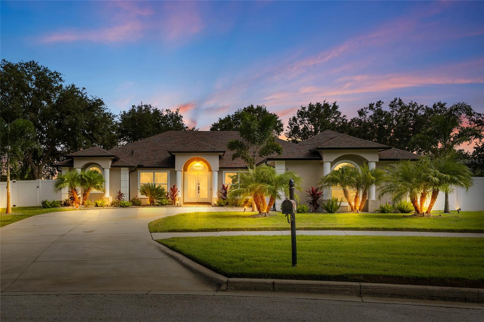 987 PRINCETON DRIVE, Clermont, FL 34711