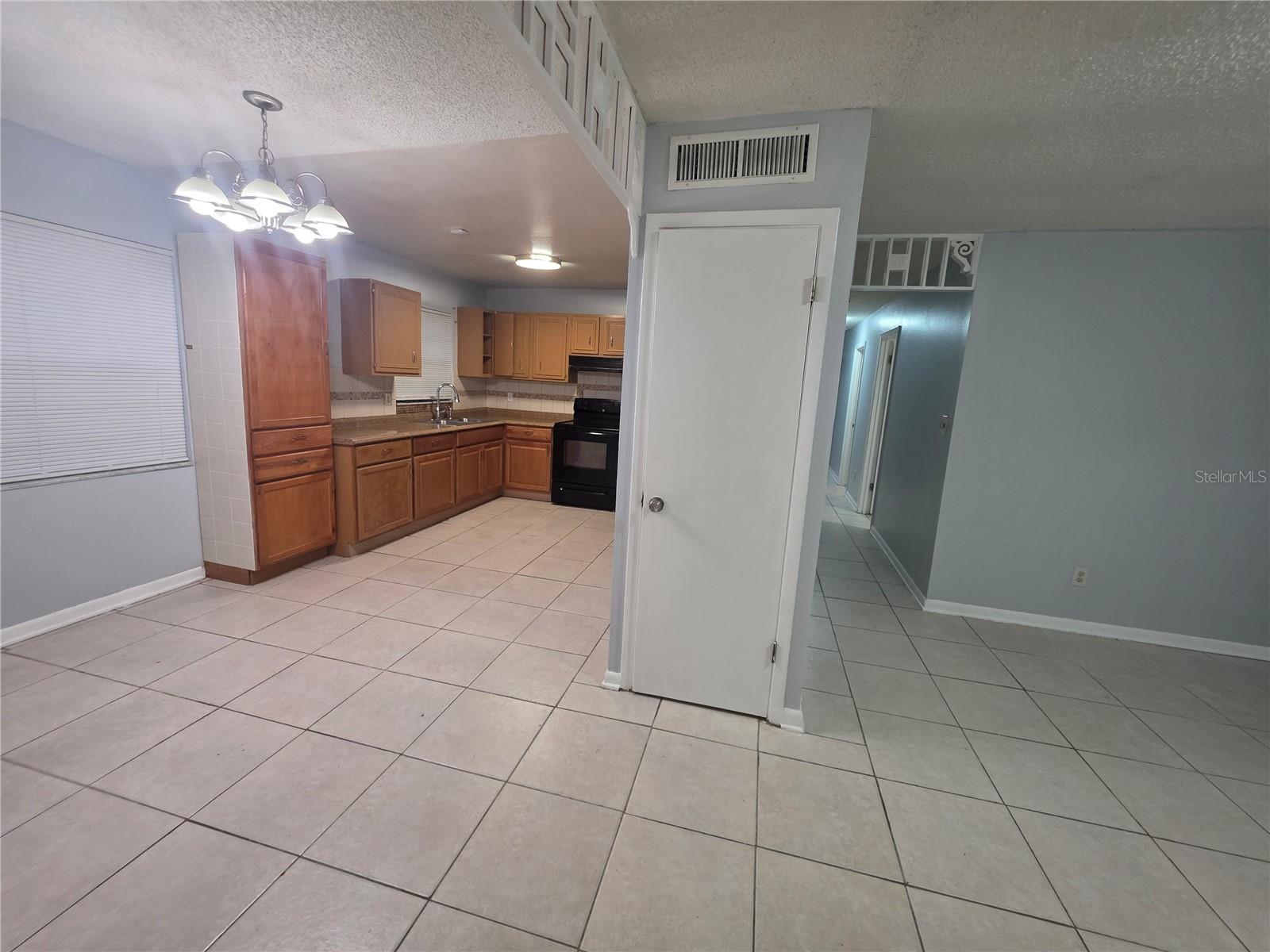 1211 POPPY AVENUE, Orlando, FL 32811