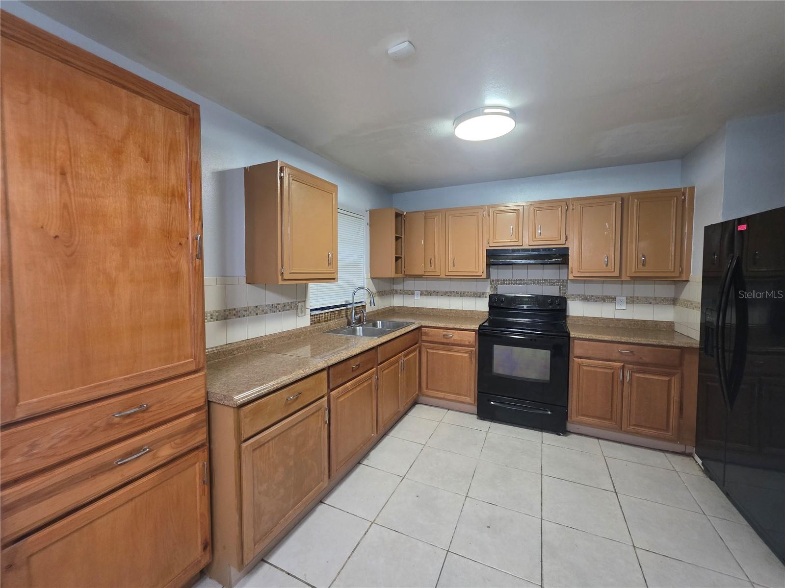 1211 POPPY AVENUE, Orlando, FL 32811