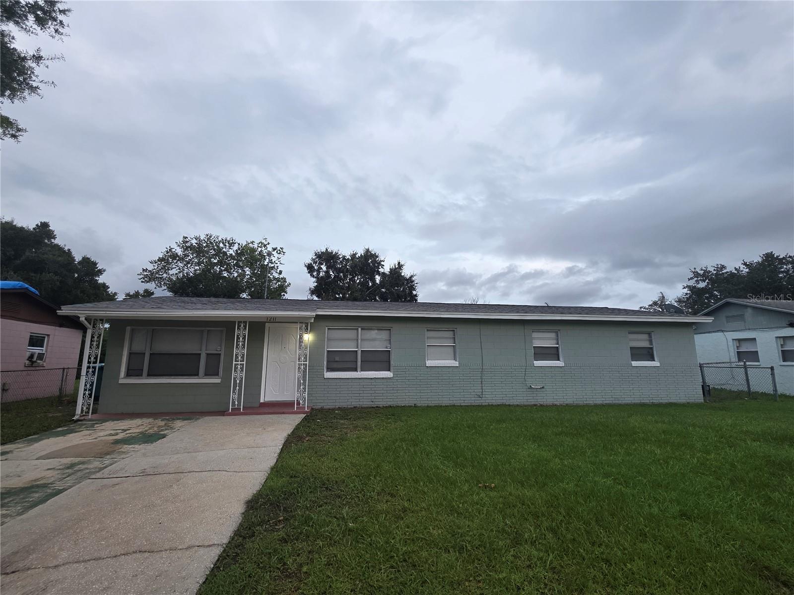1211 POPPY AVENUE, Orlando, FL 32811