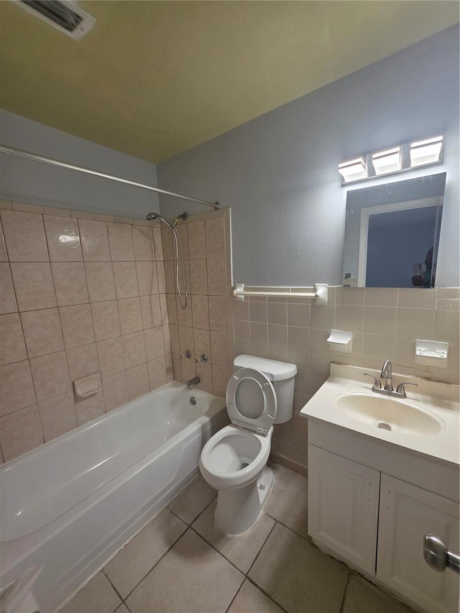 1211 POPPY AVENUE, Orlando, FL 32811
