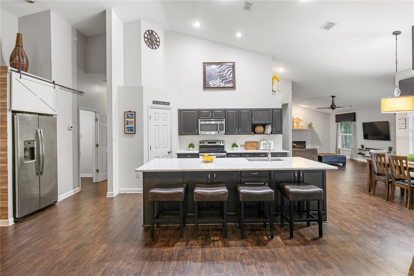 6897 SYLVAN WOODS DRIVE, Sanford, FL 32771 6897 SYLVAN WOODS DRIVE, Sanford, FL 32771