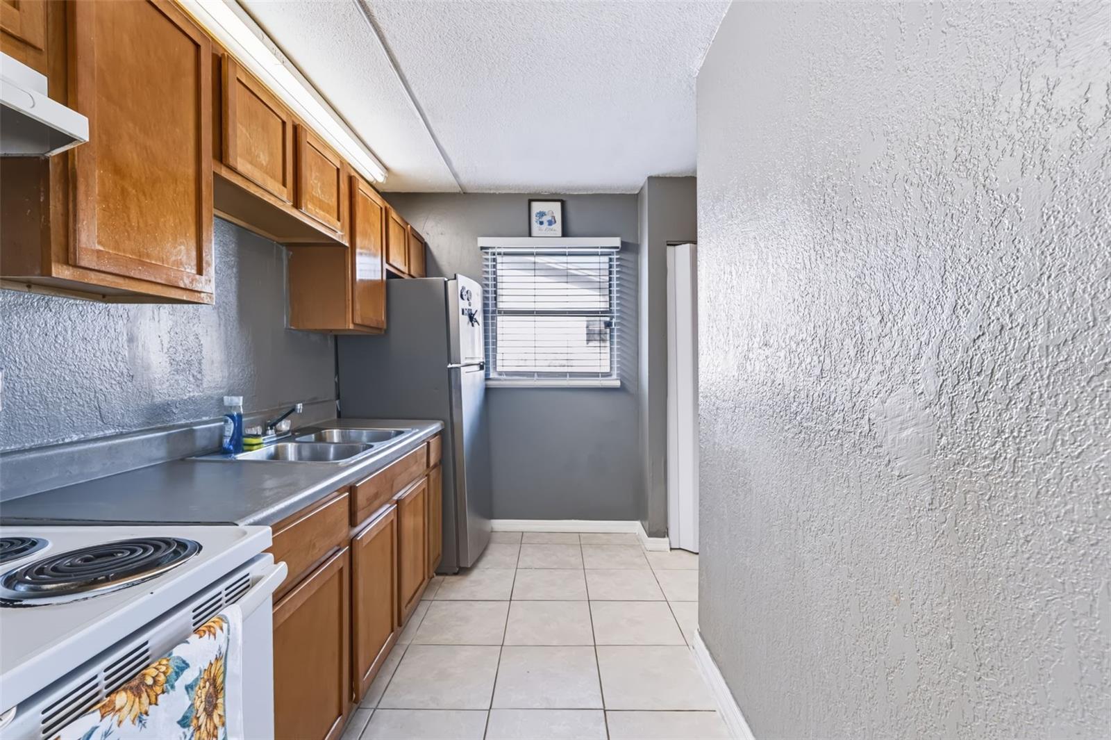 1884 ATTUCKS AVENUE, Orlando, FL 32811