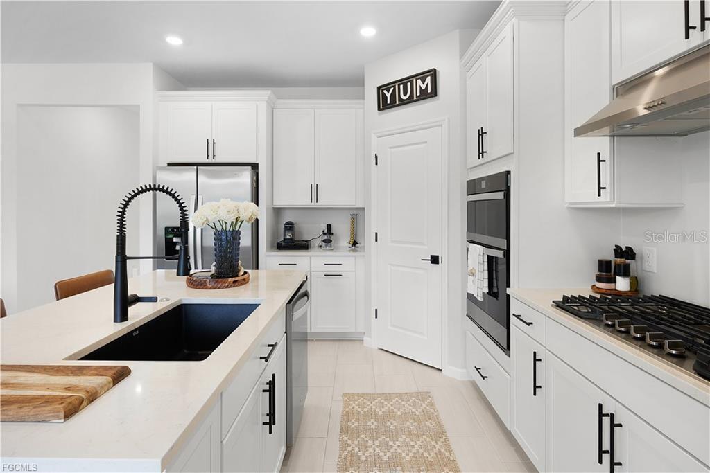 10388 MADDOX LN, Bonita Springs, FL 34135