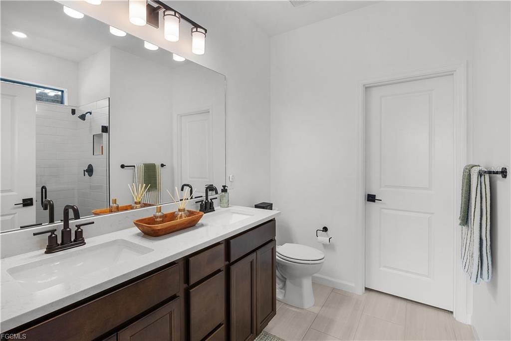 10388 MADDOX LN, Bonita Springs, FL 34135