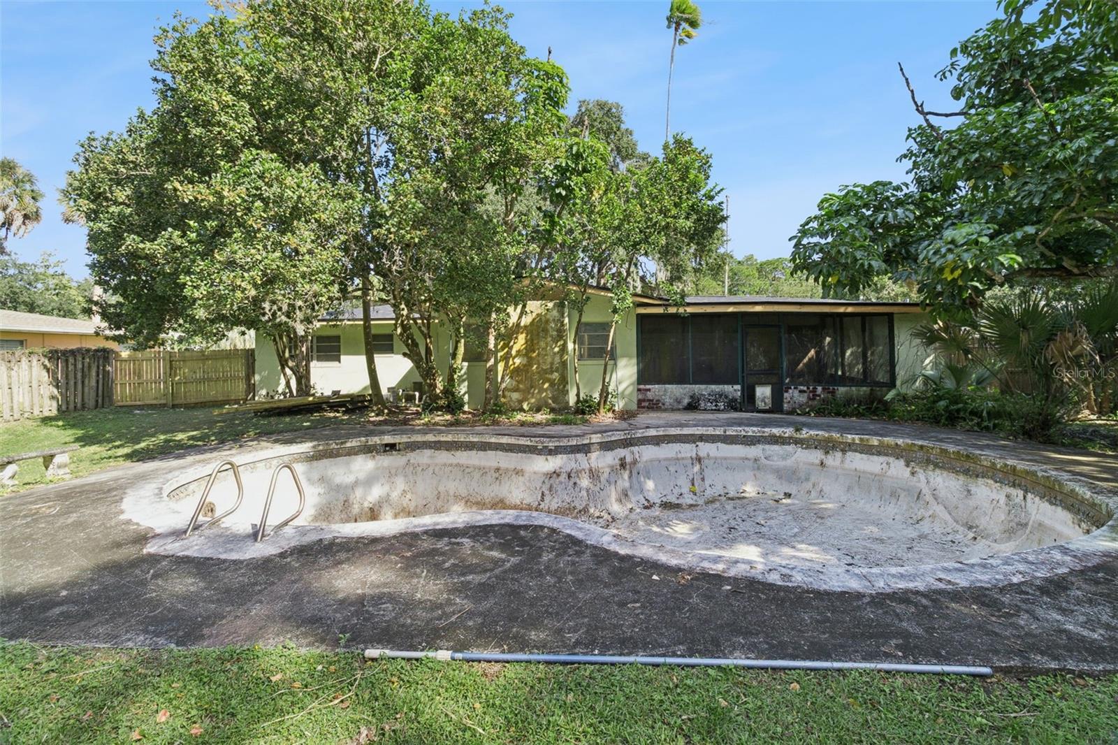 351 N LAILA DRIVE, West Melbourne, FL 32904