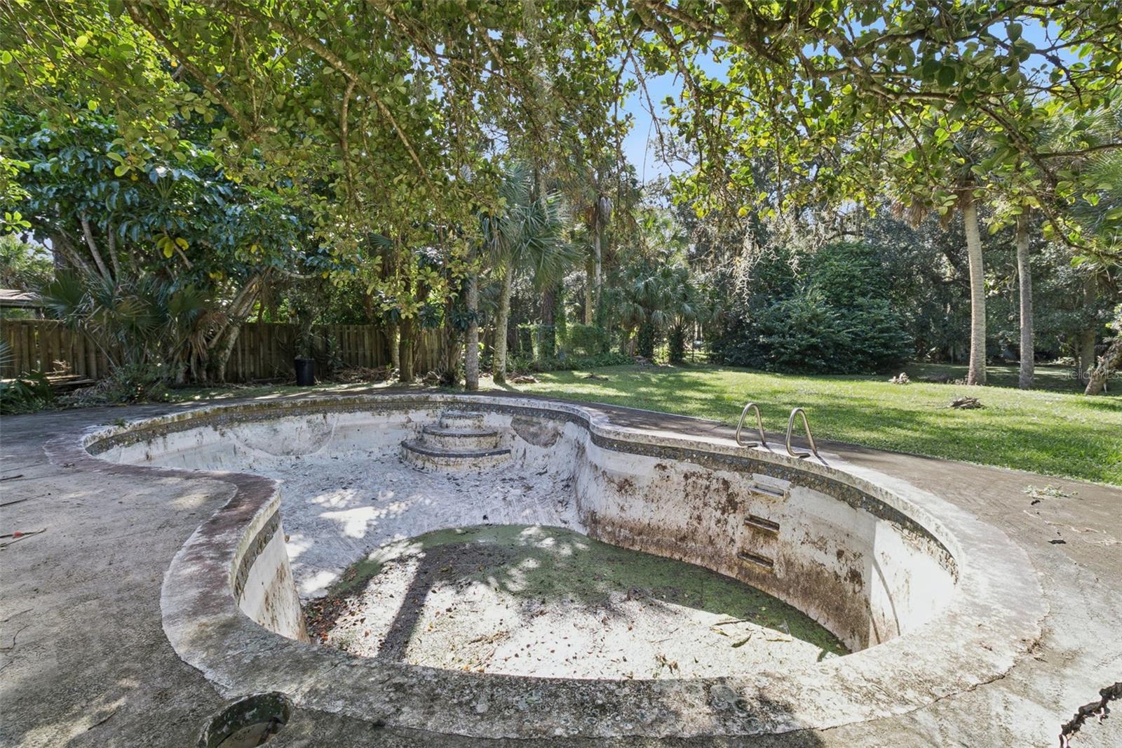 351 N LAILA DRIVE, West Melbourne, FL 32904