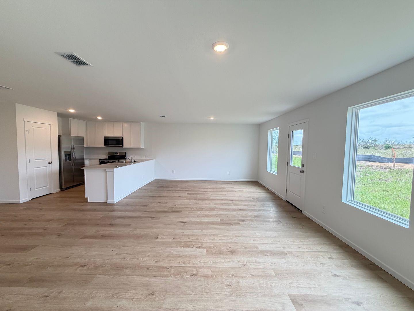 563 ARTEMIS STREET, Lake Wales, FL 33853 563 ARTEMIS STREET, Lake Wales, FL 33853