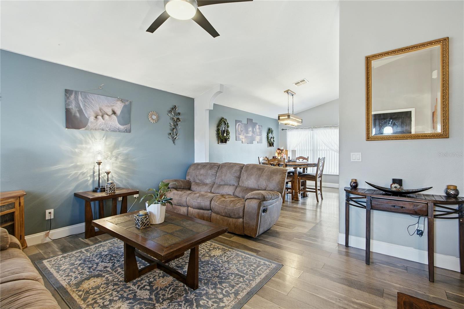 10881 BROWN TROUT CIRCLE, Orlando, FL 32825 10881 BROWN TROUT CIRCLE, Orlando, FL 32825