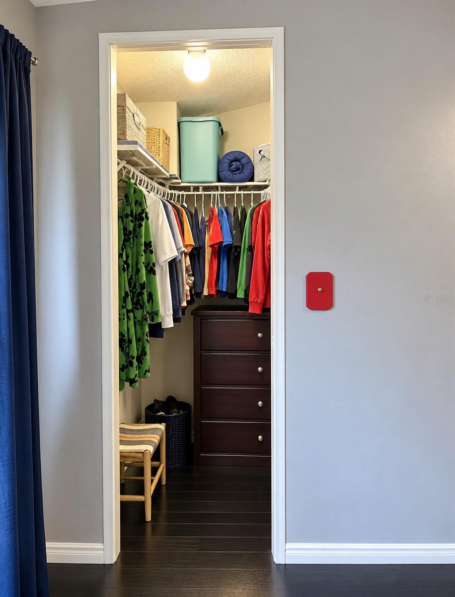 Walk-in closet