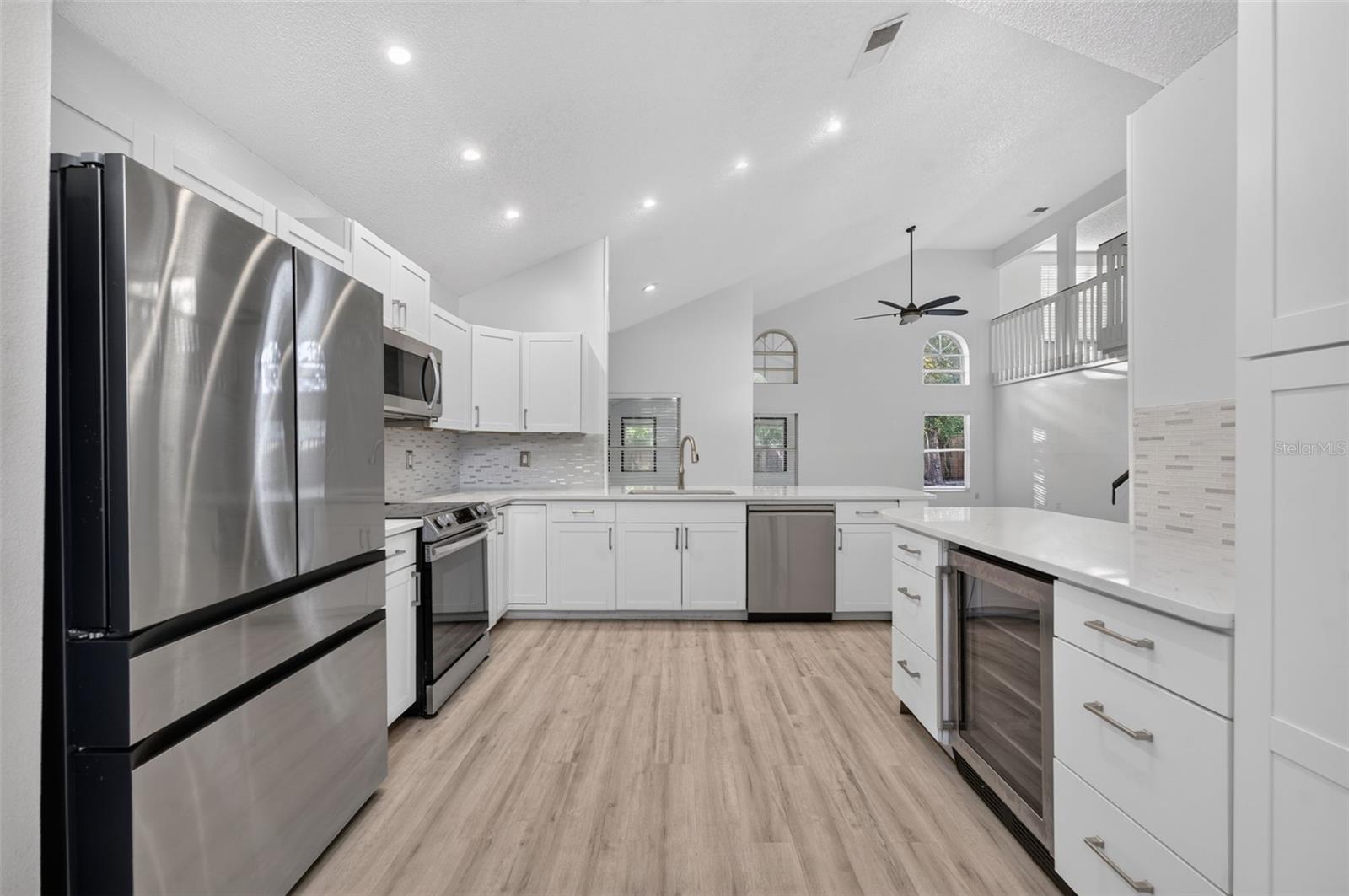 3828 GUILDFORD COURT, Orlando, FL 32817
