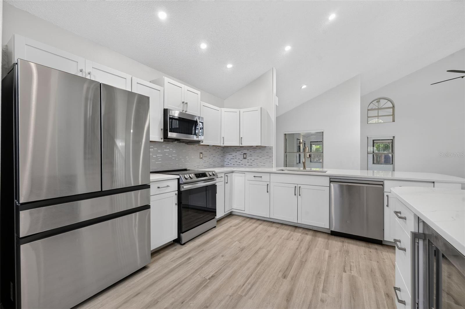 3828 GUILDFORD COURT, Orlando, FL 32817