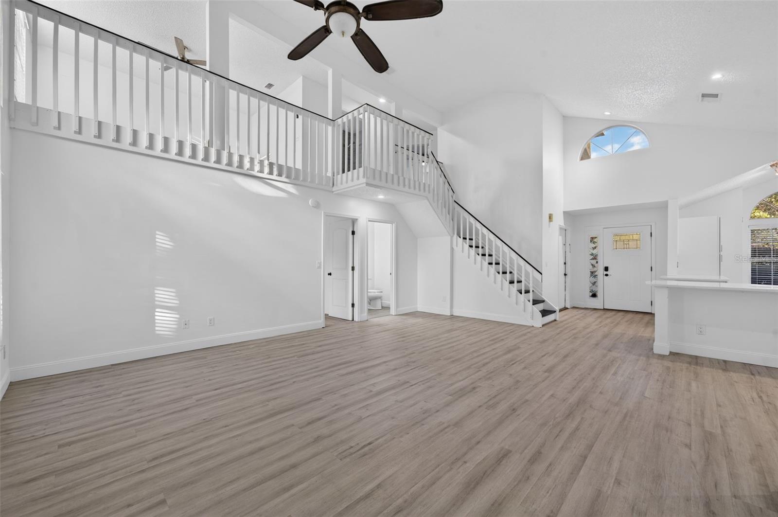 3828 GUILDFORD COURT, Orlando, FL 32817