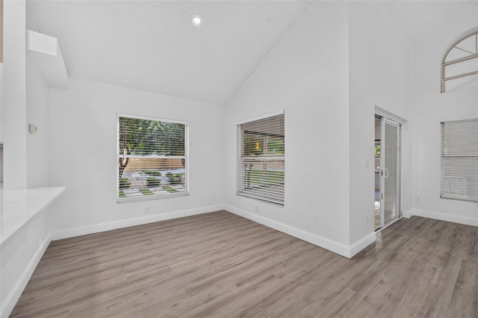 3828 GUILDFORD COURT, Orlando, FL 32817