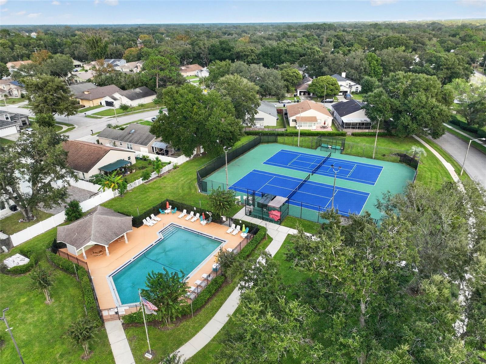 3828 GUILDFORD COURT, Orlando, FL 32817