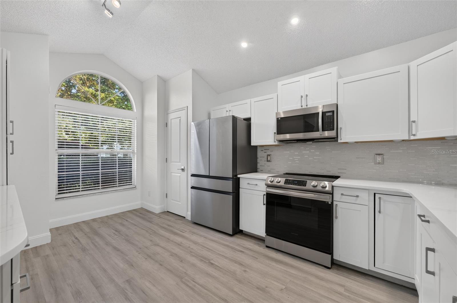 3828 GUILDFORD COURT, Orlando, FL 32817