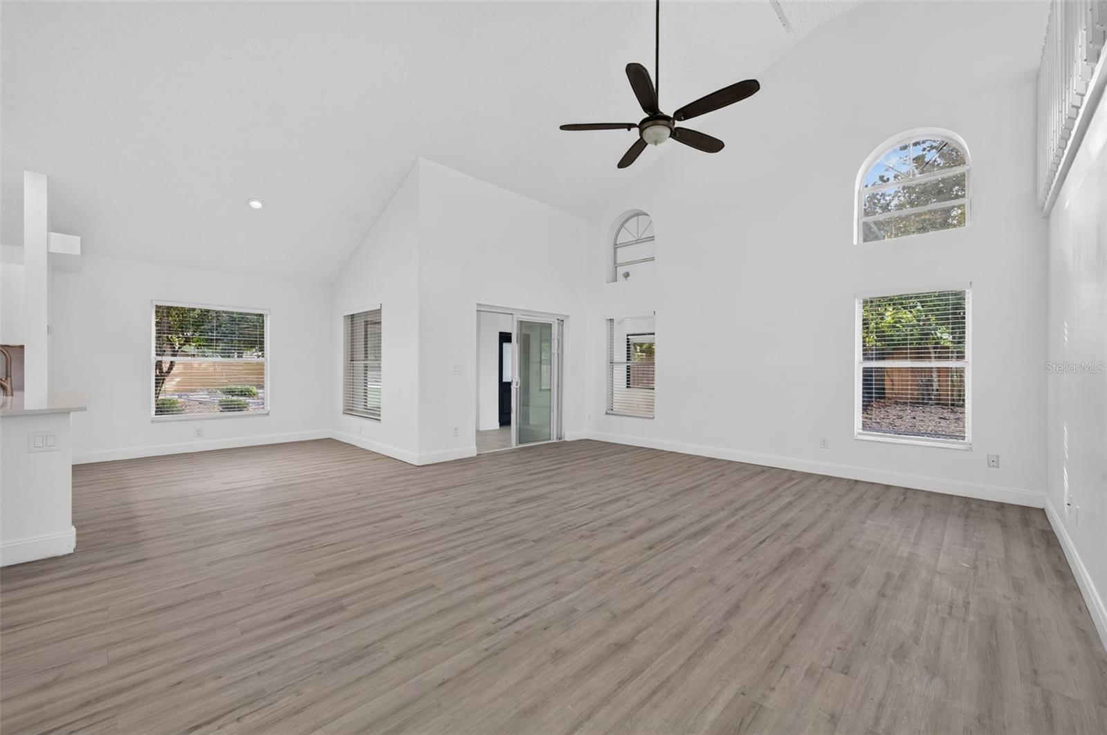 3828 GUILDFORD COURT, Orlando, FL 32817