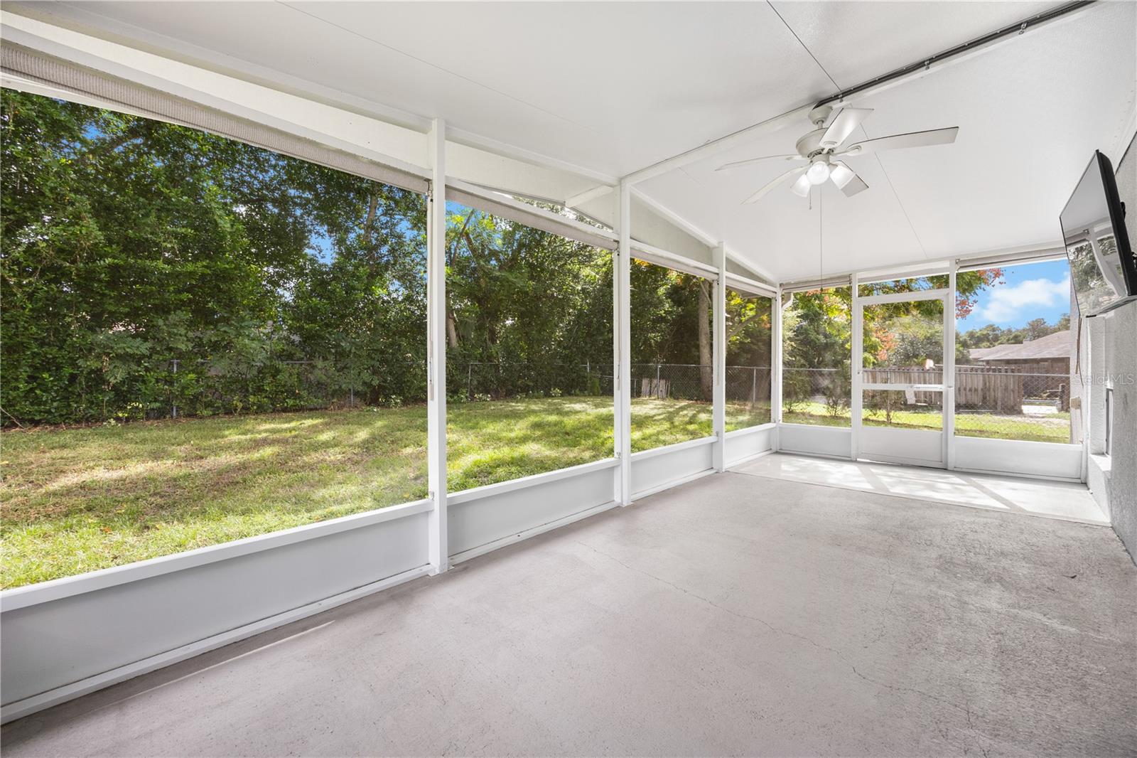 2085 OLDHAM AVENUE, Deltona, FL 32725