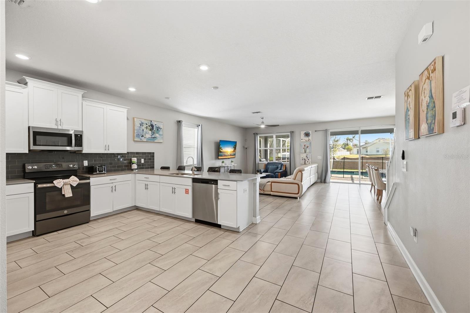 1670 MOON VALLEY DRIVE, Davenport, FL 33896