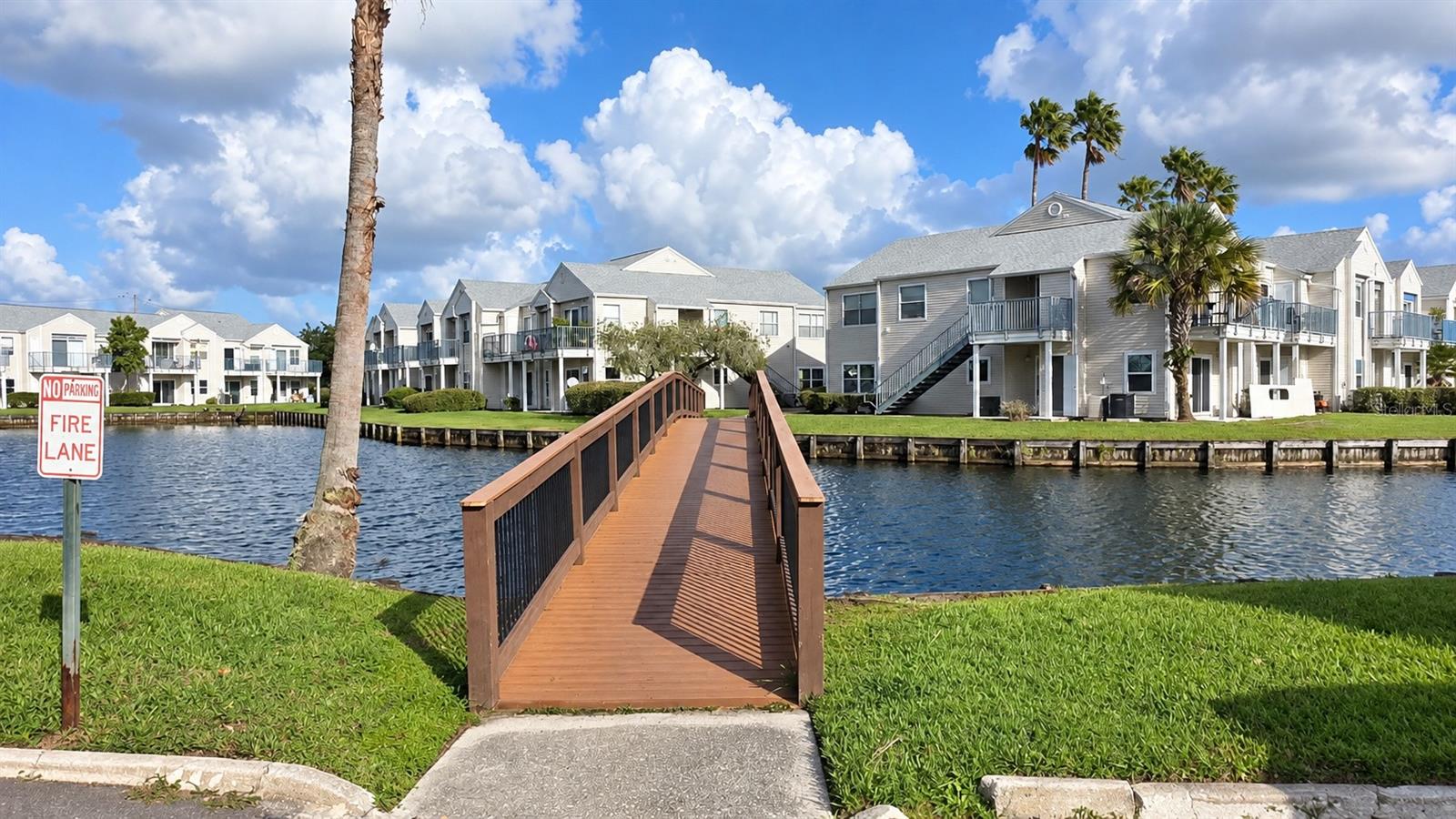 2540 WOODGATE BOULEVARD, #203, Orlando, FL 32822