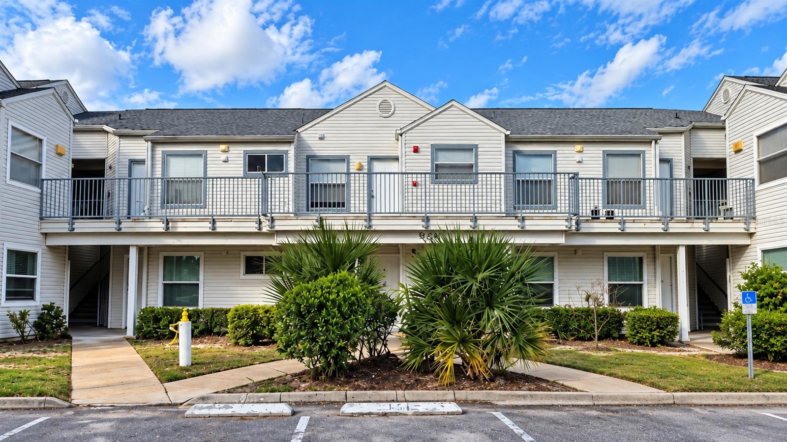 2540 WOODGATE BOULEVARD, #203, Orlando, FL 32822
