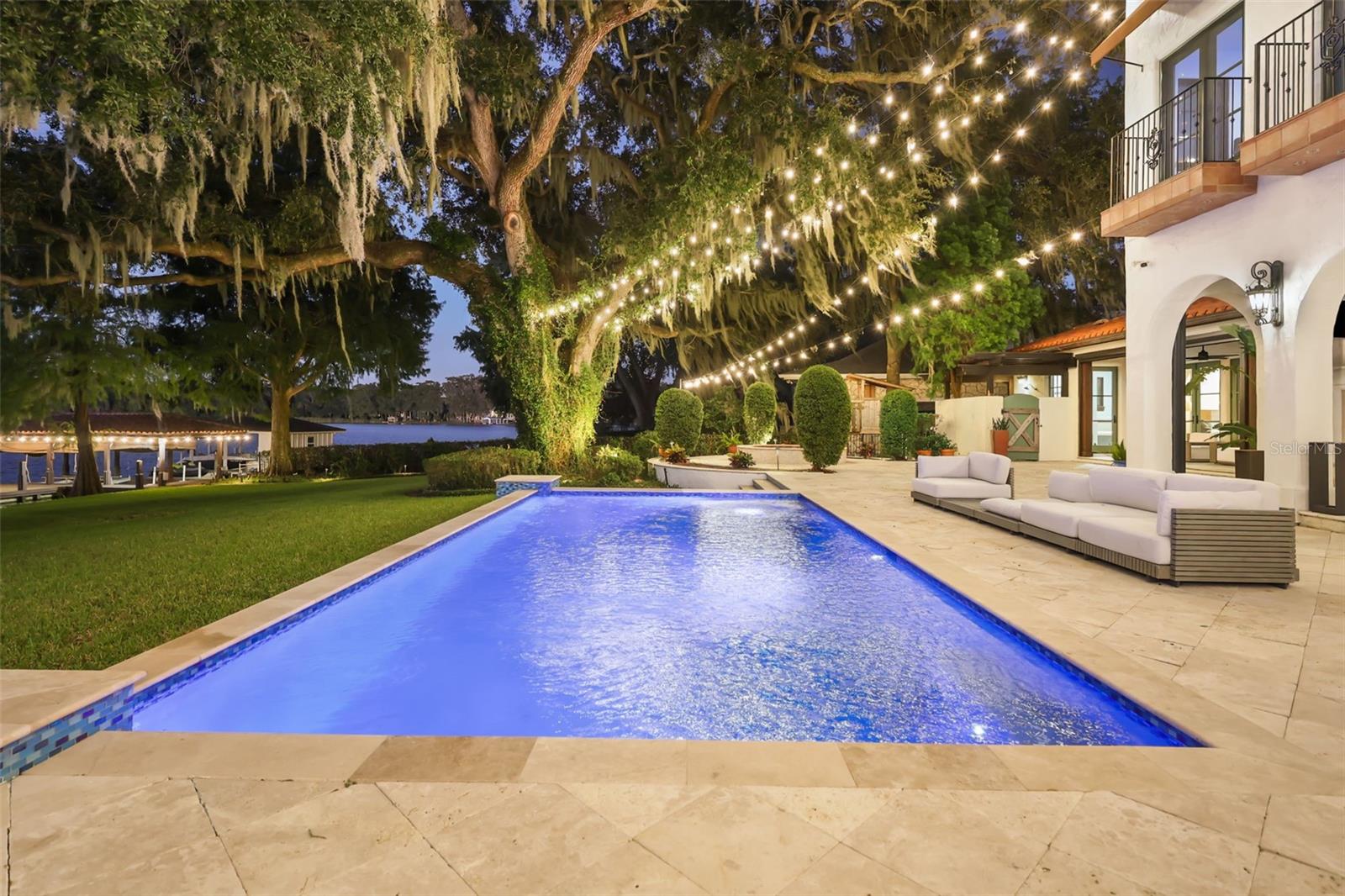 Twilight vibes by the pool
