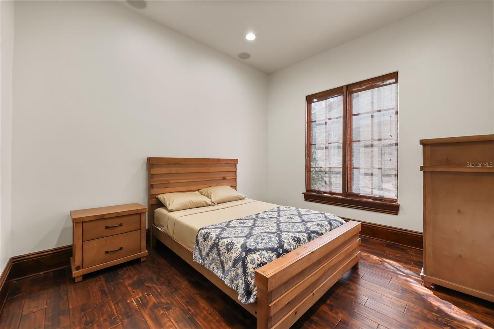First floor bedroom #2