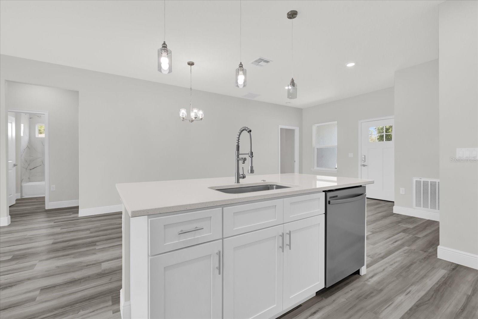 15684 SW 37TH CIRCLE, Ocala, FL 34473