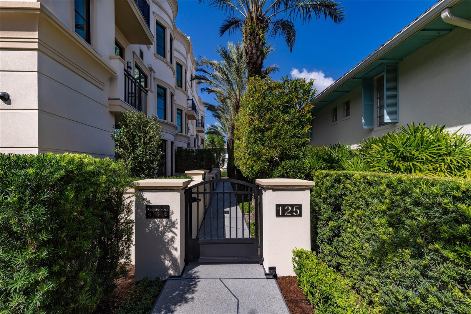 125 S INTERLACHEN AVENUE, #4, Winter Park, FL 32789