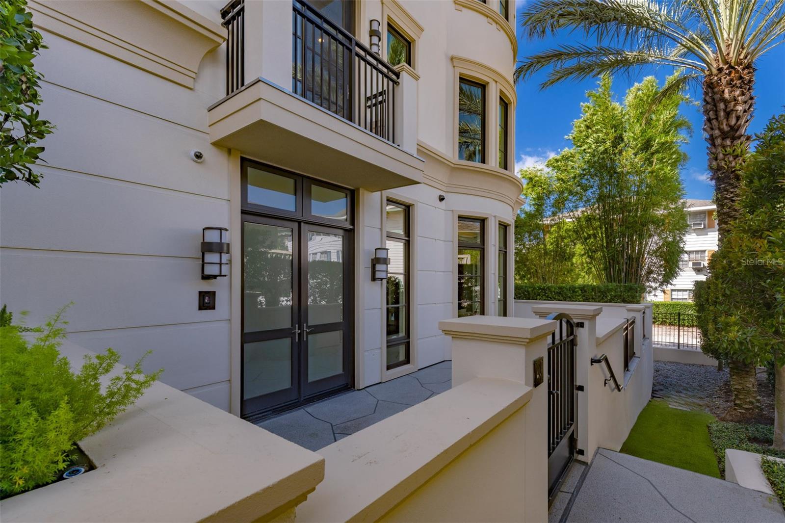 125 S INTERLACHEN AVENUE, #4, Winter Park, FL 32789