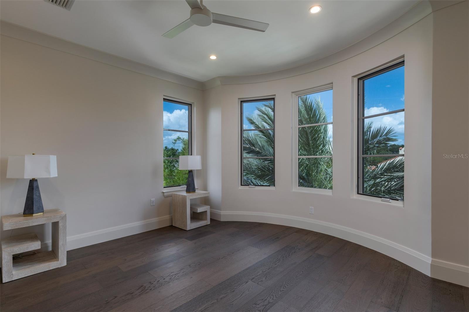 125 S INTERLACHEN AVENUE, #4, Winter Park, FL 32789