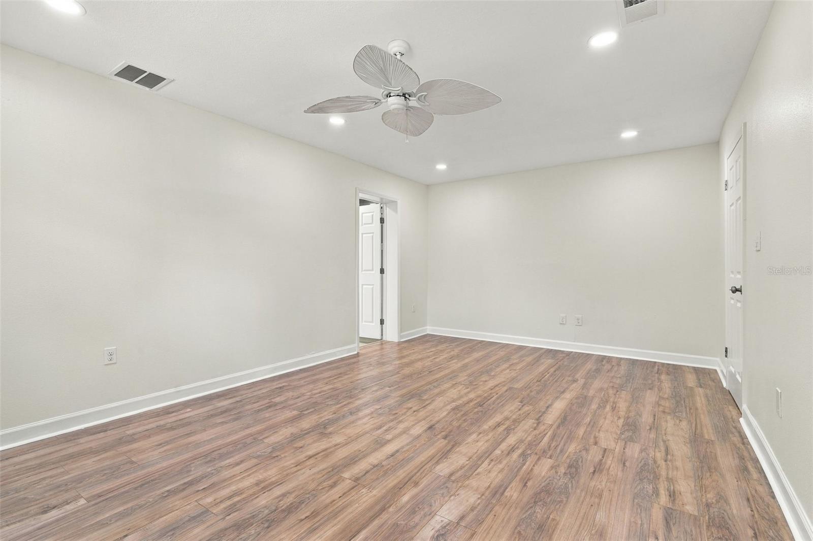 124 PARK AVENUE, Casselberry, FL 32707