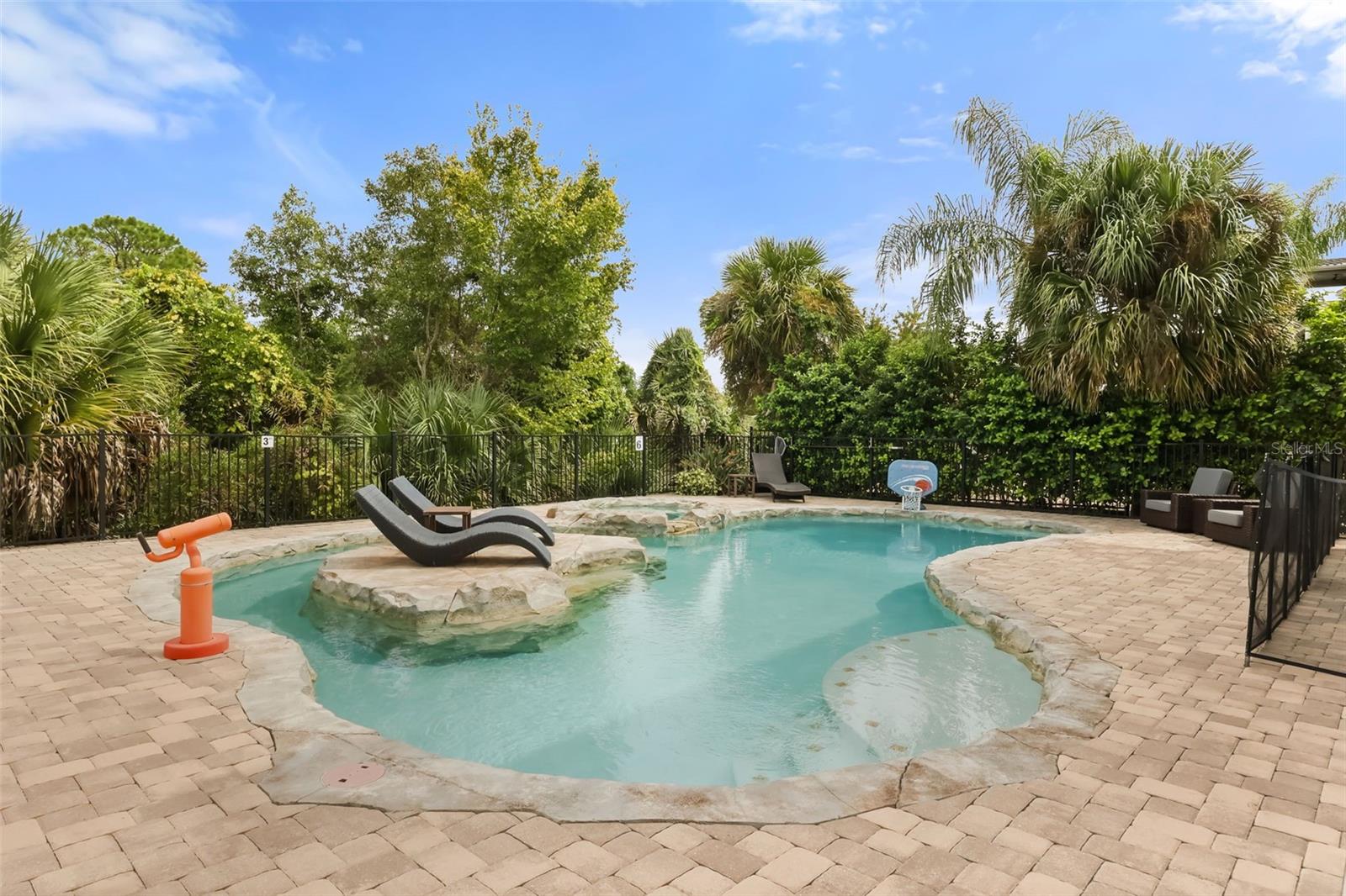 580 MUIRFIELD LOOP, Kissimmee, FL 34747