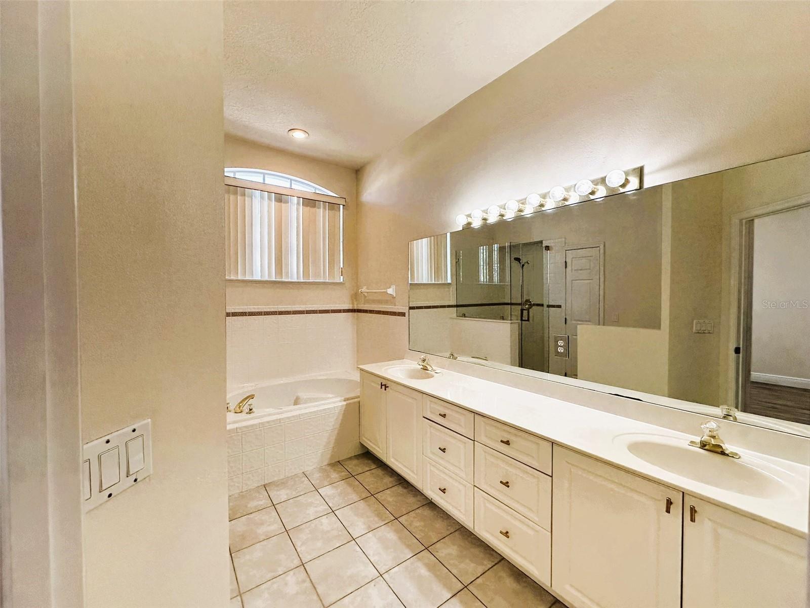 14342 TAMBOURINE DRIVE, Orlando, FL 32837
