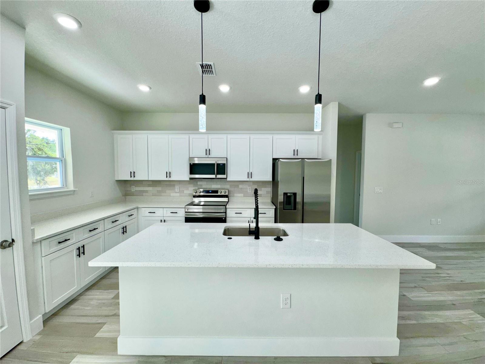 MODEL HOME