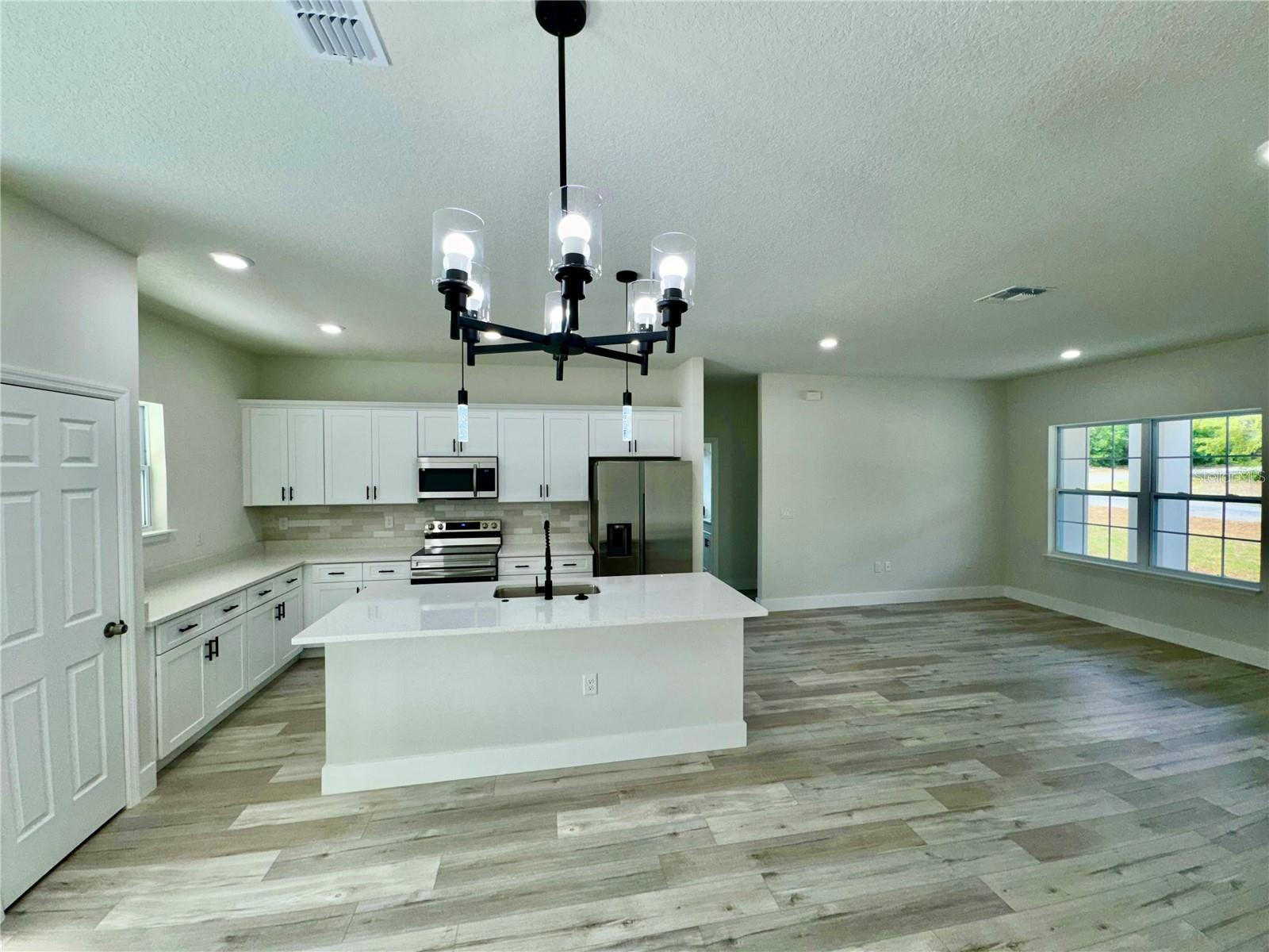MODEL HOME